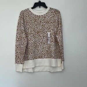 Time and Tru Woman’s Leopard Animal Print Sweatshirt NWT